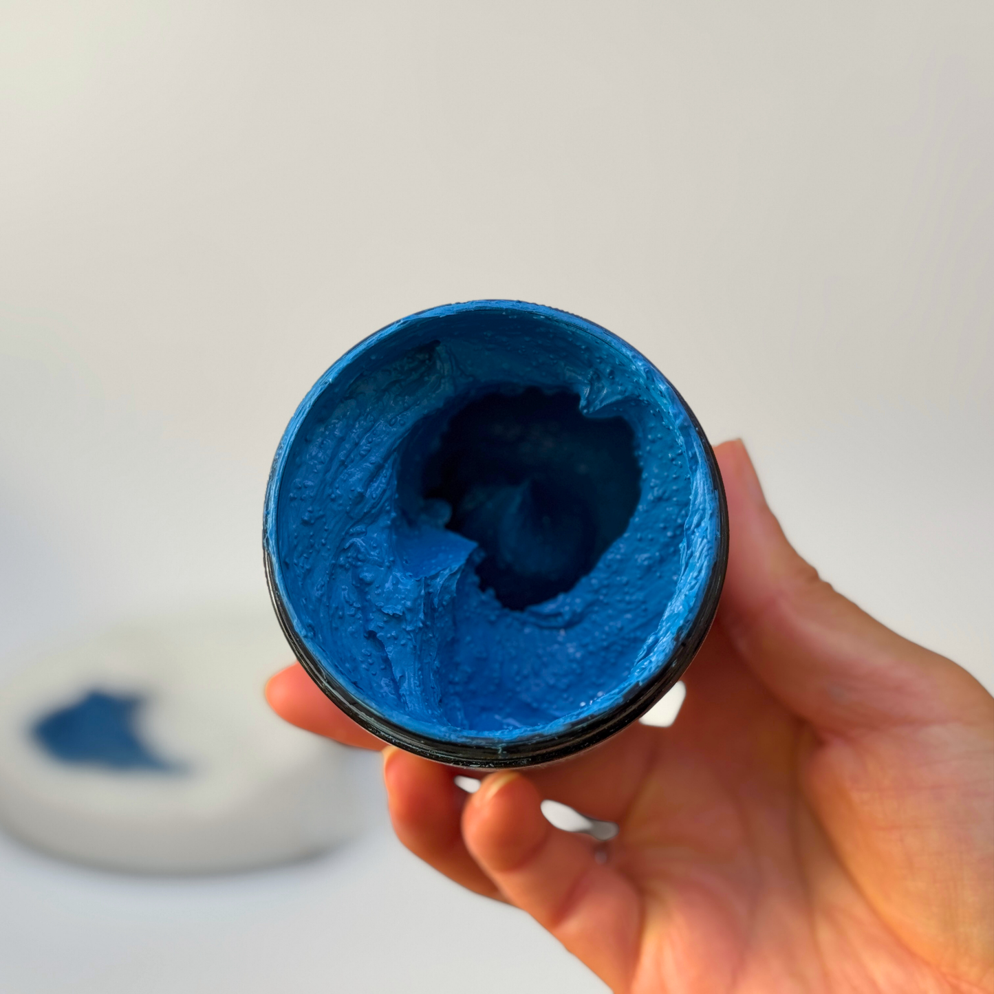 Nila Body Scrub – Reveal Radiant, Even-Toned Skin